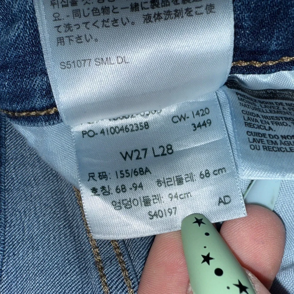 Levi’s 712 high rise skinny jeans - Picture 2 of 4